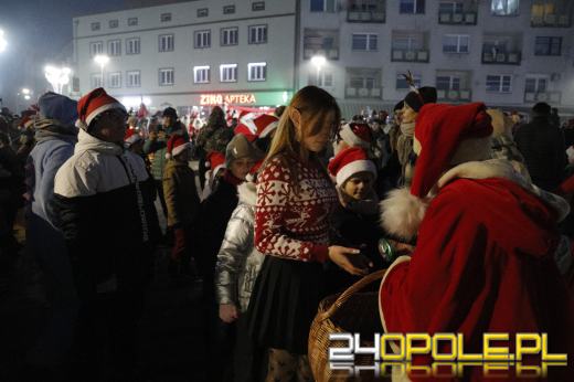 Dziesiąty Marsz Mikołajów w Opolu: tradycja która jednoczy mieszkańców