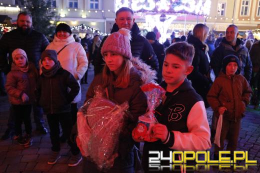 Dziesiąty Marsz Mikołajów w Opolu: tradycja która jednoczy mieszkańców