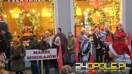Dziesiąty Marsz Mikołajów w Opolu: tradycja która jednoczy mieszkańców