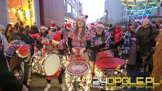 Dziesiąty Marsz Mikołajów w Opolu: tradycja która jednoczy mieszkańców