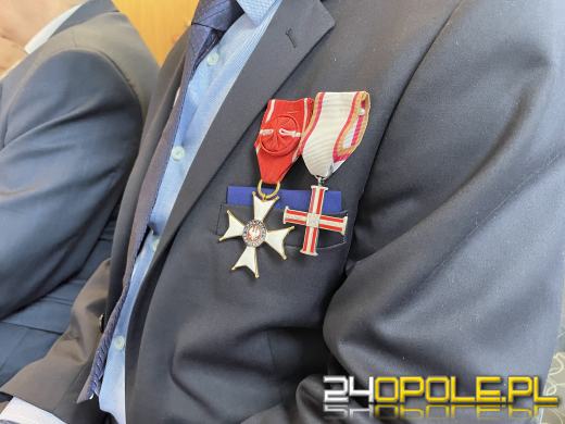 Krzyże Wolności i Solidarności trafiły do zasłużonych działaczy opozycji antykomunistycznej