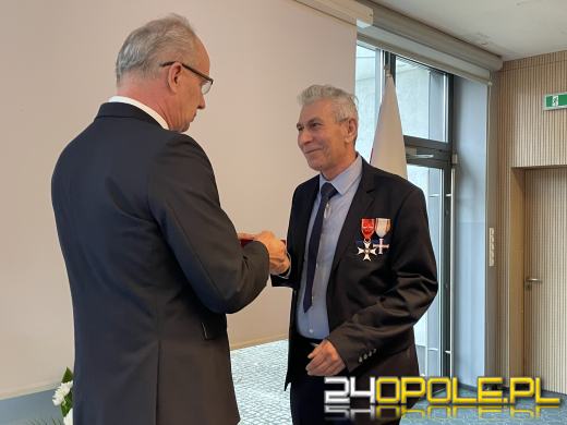 Krzyże Wolności i Solidarności trafiły do zasłużonych działaczy opozycji antykomunistycznej