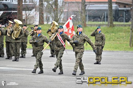 Uroczysta przysięga wojskowa w 10 Opolskiej Brygadzie Logistycznej