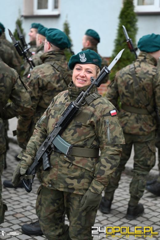 Uroczysta przysięga wojskowa w 10 Opolskiej Brygadzie Logistycznej