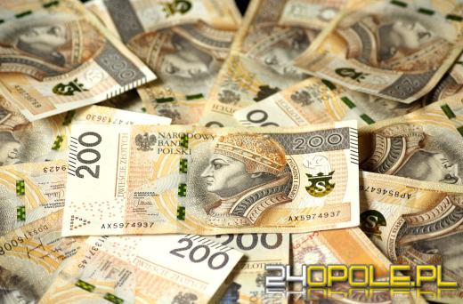 Senior stracił ponad 475 tysięcy złotych