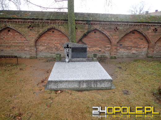 Ekshumacja żołnierzy niemieckich na cmentarzu w Tułach