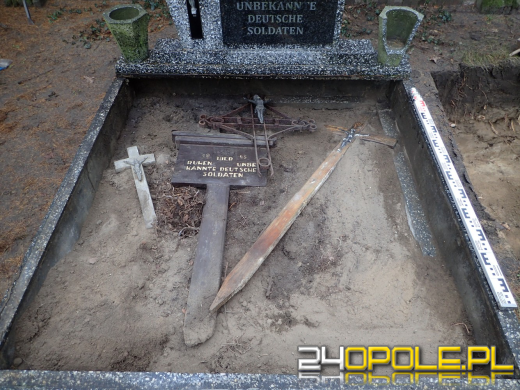 Ekshumacja żołnierzy niemieckich na cmentarzu w Tułach