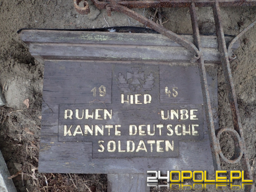 Ekshumacja żołnierzy niemieckich na cmentarzu w Tułach