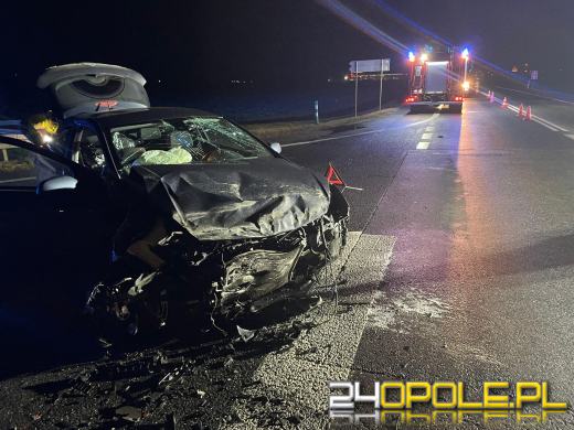 Zderzenie dwóch samochodów na DK11 w powiecie kluczborskim