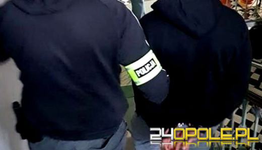  Wysłał prawie 40 tysięcy wiadomości i nagich zdjęć do byłej partnerki