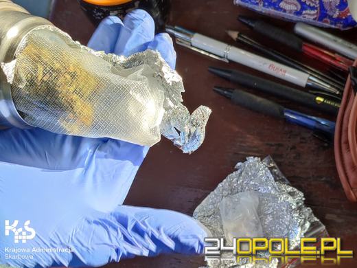 Narkotyki w bagażu pasażerów autokaru na A4 - pies Hunter nie zawiódł