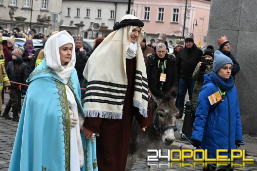 Tradycyjny Orszak Trzech Króli przeszedł ulicami Opola