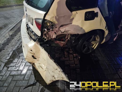 Zderzenie dwóch samochodów na DK45 w Jełowej