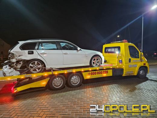 Zderzenie dwóch samochodów na DK45 w Jełowej