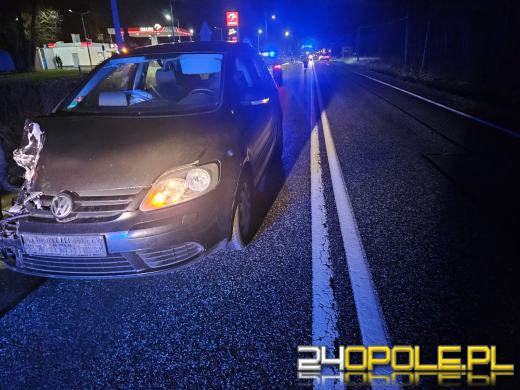 Zderzenie dwóch samochodów na DK45 w Jełowej