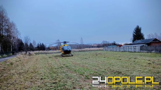 Praszka: auto wylądowało w betonowym ogrodzeniu. 6-latka zabrana do szpitala