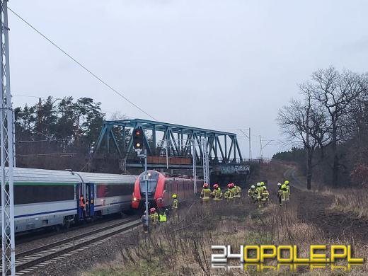 Awaria sieci trakcyjnej zatrzymała pociąg w Kędzierzynie-Koźlu