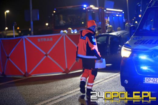 Wypadek na DK46: Nie żyje kierowca osobówki. Droga całkowicie zablokowana