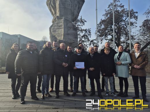 Intensywne polityczne początki kampanii prezydenckiej na Placu Wolności w Opolu