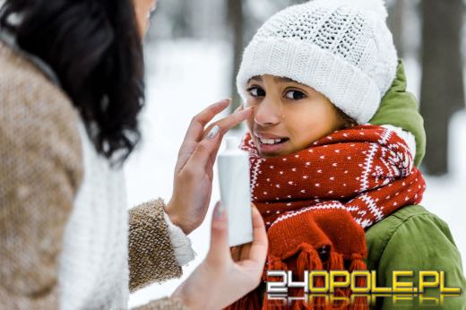 Krem SPF na zimę: czy warto włączyć go do zimowej pielęgnacji?