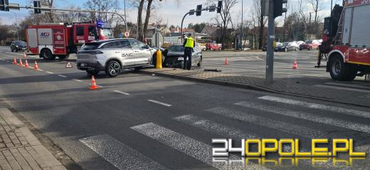 Wypadek na Ozimskiej - 38-latek trafił do szpitala