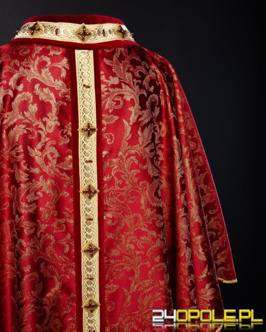 Piękno i wygoda: niezbędne cechy szat liturgicznych