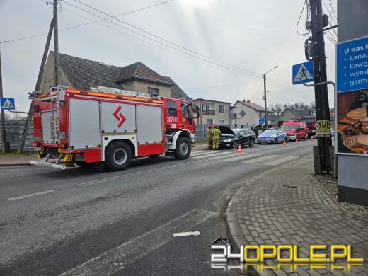 Kup: Nie ustąpiła pierwszeństwa i spowodowała stłuczkę