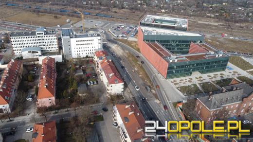 Przebudowa drogi wokół CUP. Sprawdziliśmy jak przebiegają prace budowlane