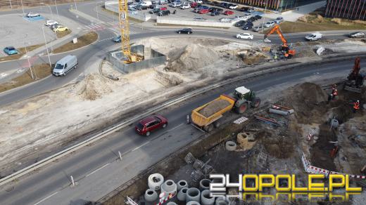 Przebudowa drogi wokół CUP. Sprawdziliśmy jak przebiegają prace budowlane