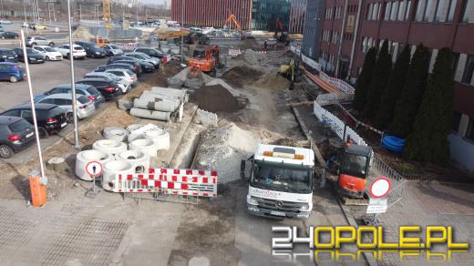 Przebudowa drogi wokół CUP. Sprawdziliśmy jak przebiegają prace budowlane