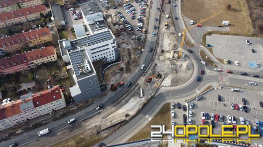 Przebudowa drogi wokół CUP. Sprawdziliśmy jak przebiegają prace budowlane