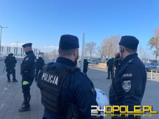 Policja przejęła Stadion Opolski. Ćwiczenia opolskich funkcjonariuszy (VIDEO)