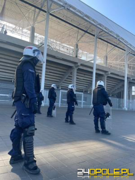Policja przejęła Stadion Opolski. Ćwiczenia opolskich funkcjonariuszy (VIDEO)