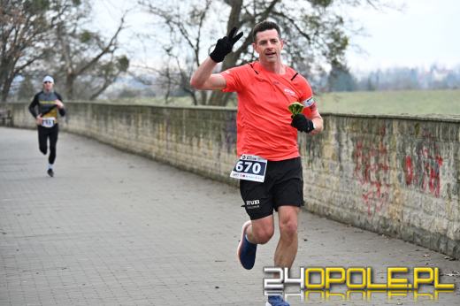 Biegacze uczcili pamięć Żołnierzy Wyklętych w Opolu (GALERIA)