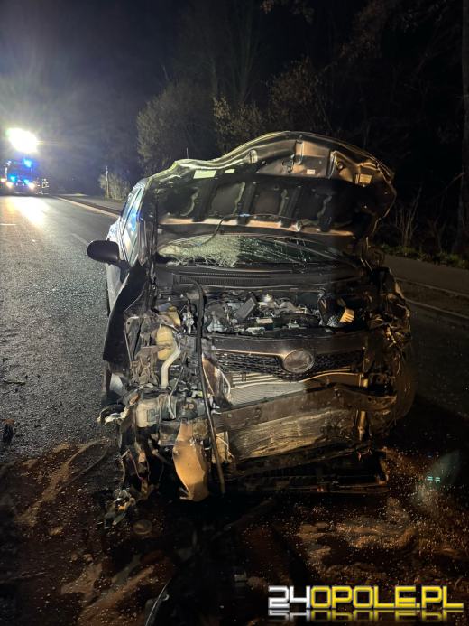 Śmiertelny wypadek na trasie Leśnica - Lichynia. Nie żyje 20-letni kierowca