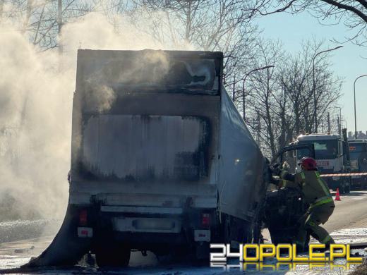 Pożar busa na ul. Popiełuszki w Opolu
