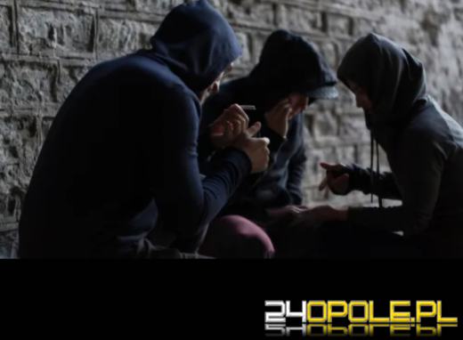 Handlowali narkotykami wśród dzieci. Zapadł wyrok dla matki trójki dzieci