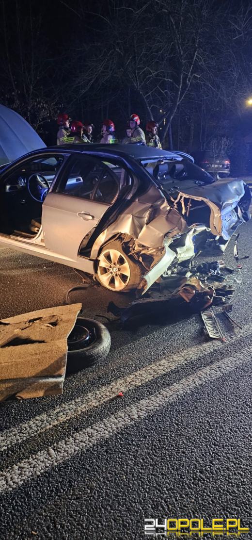 Wypadek w miejscowości Kup. Trzy osoby trafiły do szpitala