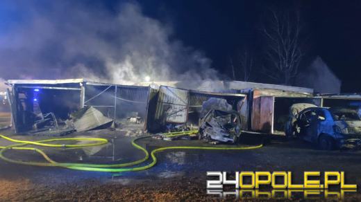 Kompleks garażu stanął w ogniu. Heroiczna walka z żywiołem w Izbicku