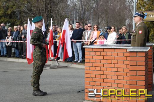 Wczoraj elewi, dziś żołnierze. 120 osób złożyło przysięgę