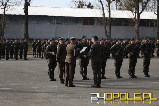Wczoraj elewi, dziś żołnierze. 120 osób złożyło przysięgę