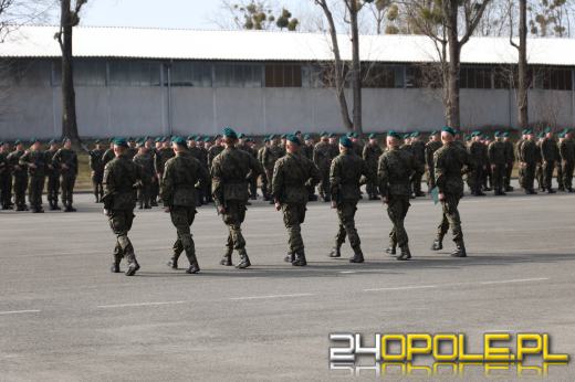 Wczoraj elewi, dziś żołnierze. 120 osób złożyło przysięgę