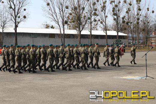 Wczoraj elewi, dziś żołnierze. 120 osób złożyło przysięgę