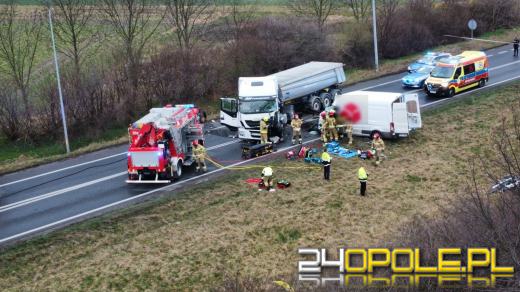 Zderzenie ciężarówki z dostawczakiem. Obwodnica zablokowana (AKTUALIZACJA)