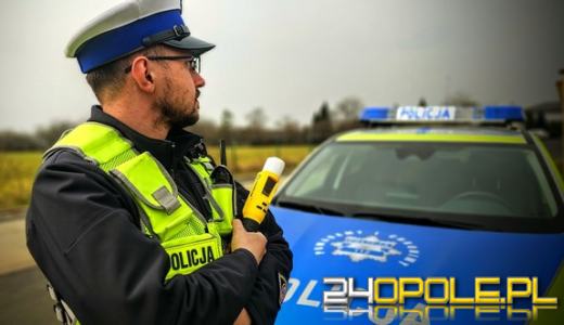 Romantyczna kolacja nie dojechała. 45-latek po pijaku wyruszył na zakupy, ale trafił na policję