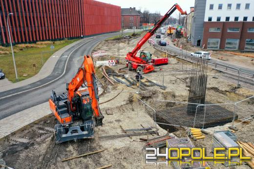 Roboty drogowe przy CUP nabierają tempa