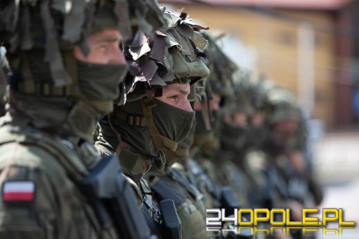 Białoruska milicja ludowa na polskiej granicy. Napięta sytuacja na wschodzie kraju