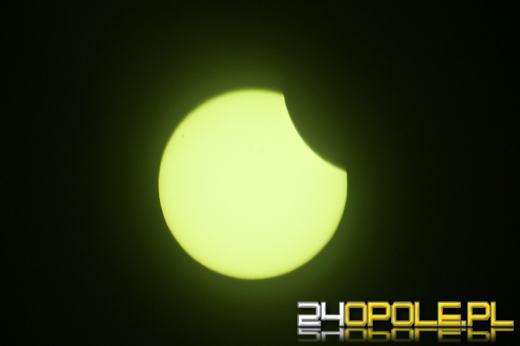 Trwa częściowe zaćmienie Słońca