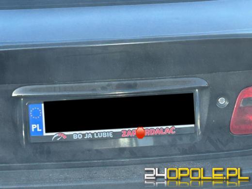  Gdy zobaczył policjantów, gwałtownie przyspieszył - 19-letni kierowca bmw stracił prawo jazdy