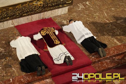 Wielki Piątek - dzień ciszy, refleksji i tradycji